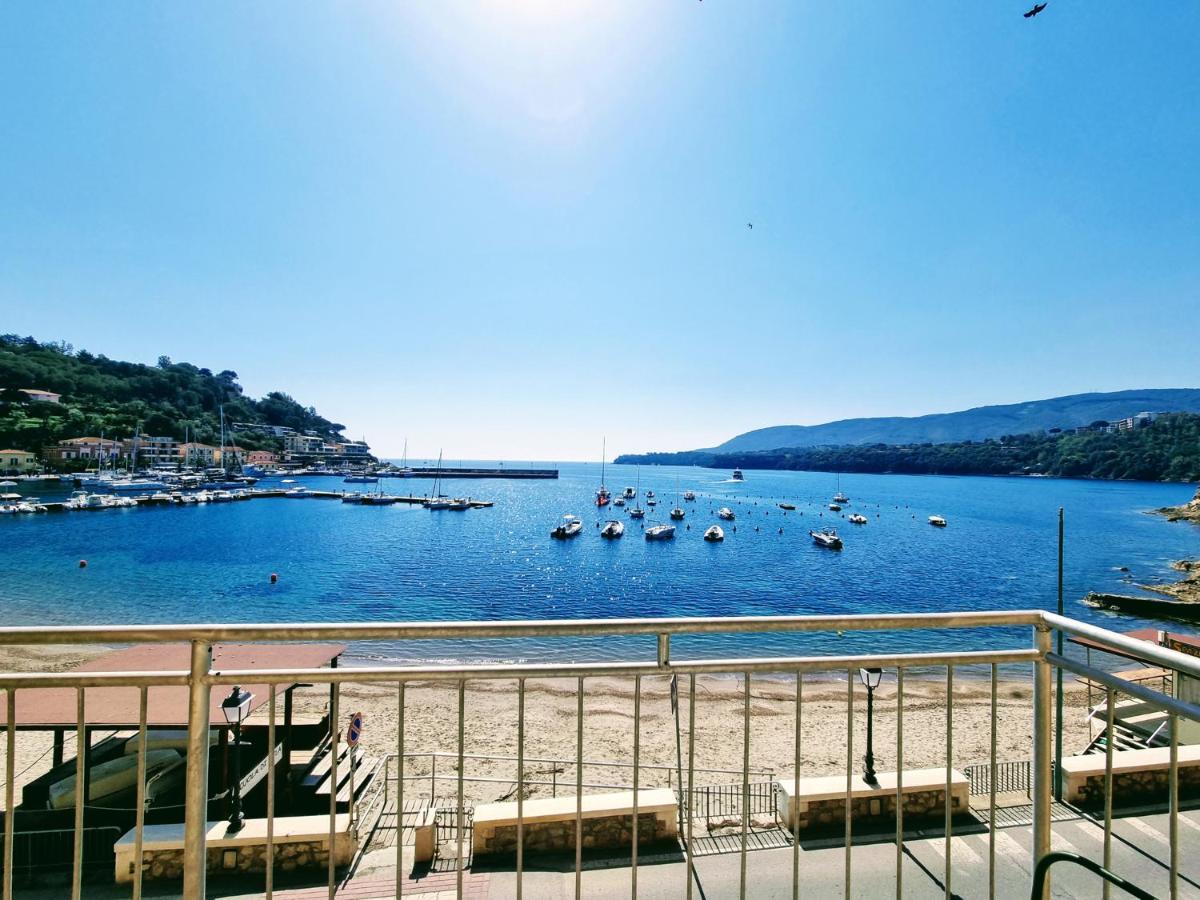 Hotel Plaza Porto Azzurro Luaran gambar