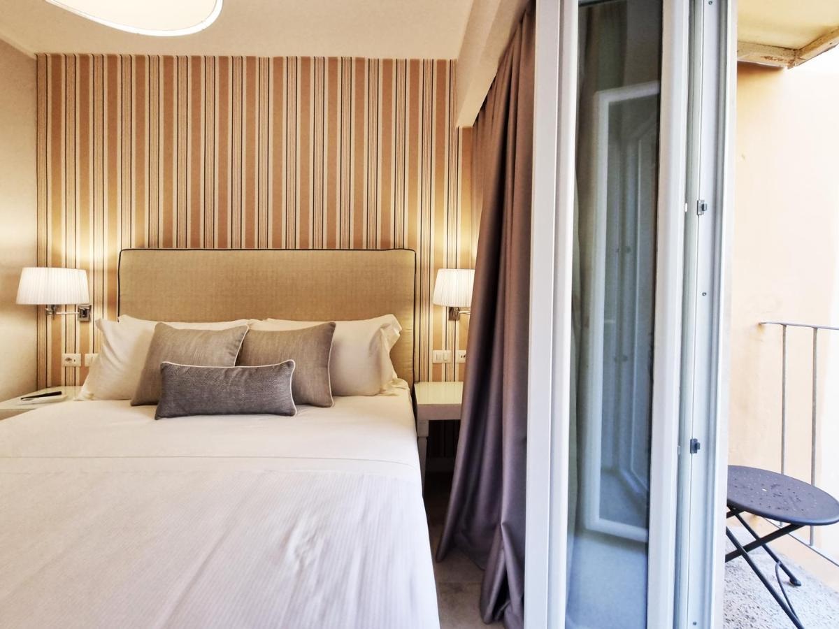 Hotel Plaza Porto Azzurro Luaran gambar