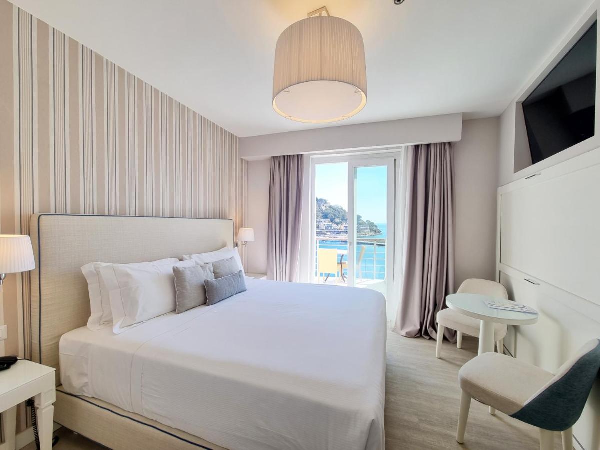 Hotel Plaza Porto Azzurro Luaran gambar