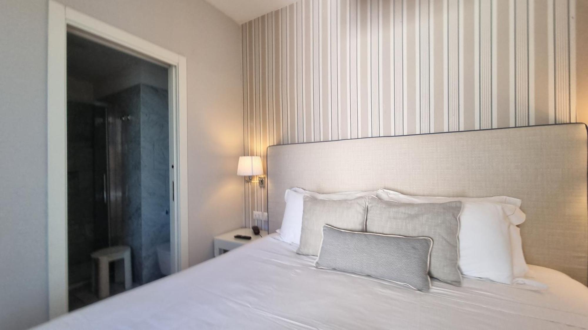 Hotel Plaza Porto Azzurro Bilik gambar