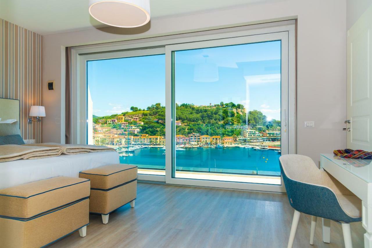 Hotel Plaza Porto Azzurro Luaran gambar